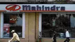 Mahindra & Mahindra (₹880.75): BUY