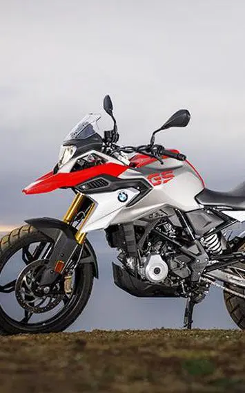 Bmw Enters Sub 500 Cc Bike Segment With 3 Lakh G310s The Hindu Businessline