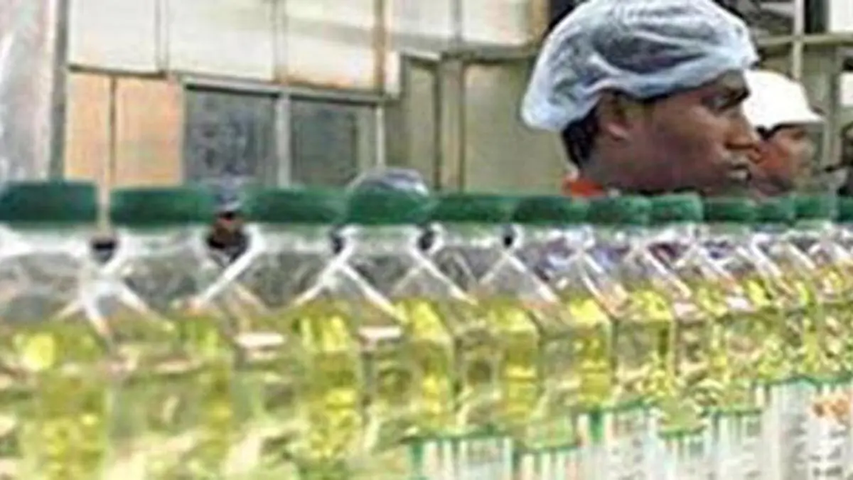 Food Secretary To Review Edible Oil Prices On May 24 The Hindu Businessline
