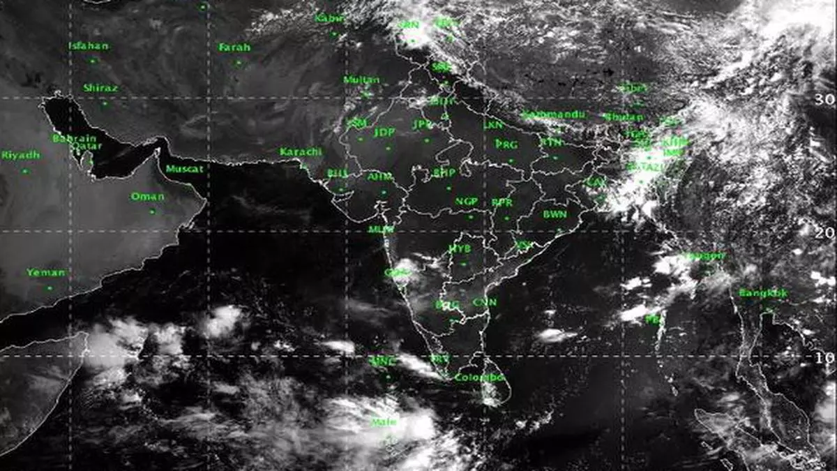 latest satellite map of india imd Monsoon Onset Imd Sticks To June 6 Forecast The Hindu Businessline latest satellite map of india imd