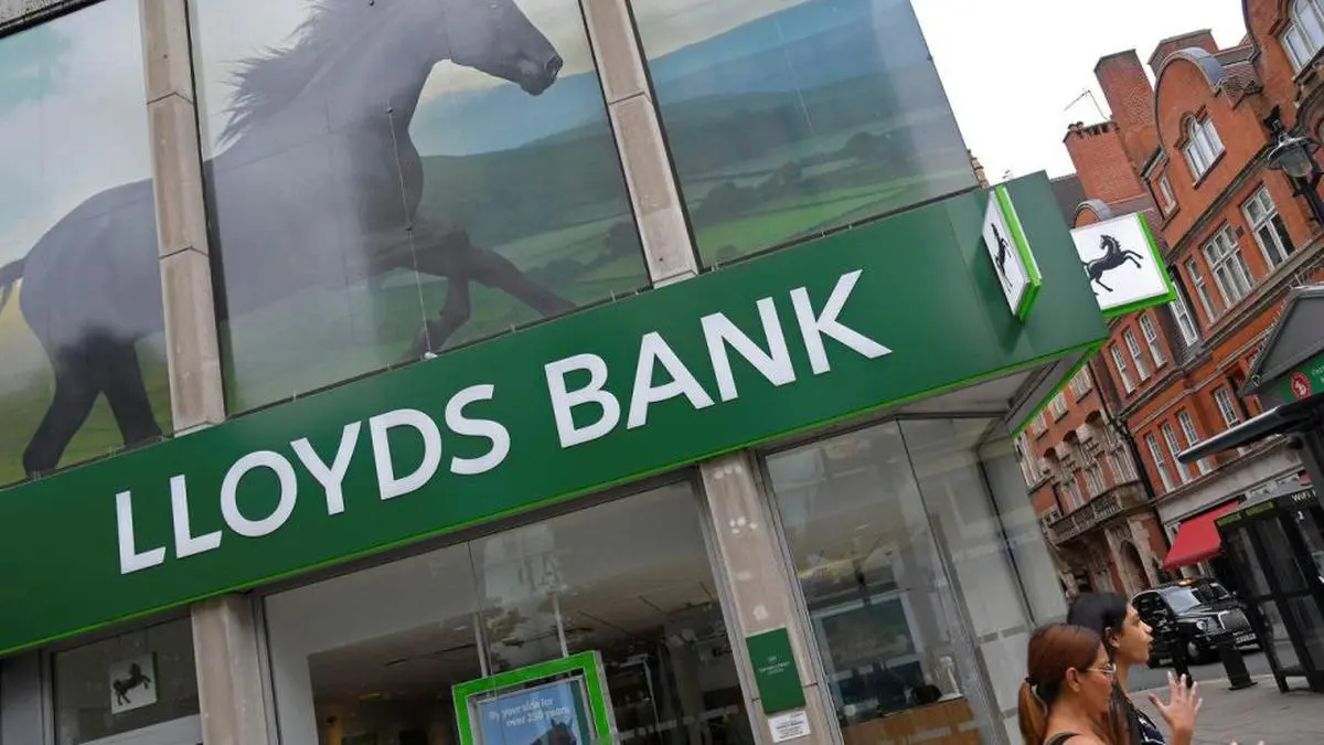 lloyds tsb off shore
