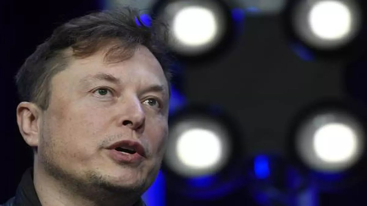 Elon Musk did something somewhat unusual: Delete a tweet