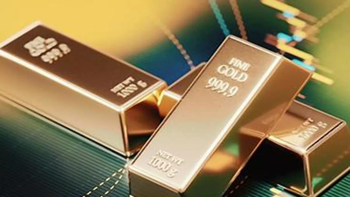 Risk-averse investors take a shine to gold ETFs - The Hindu ...
