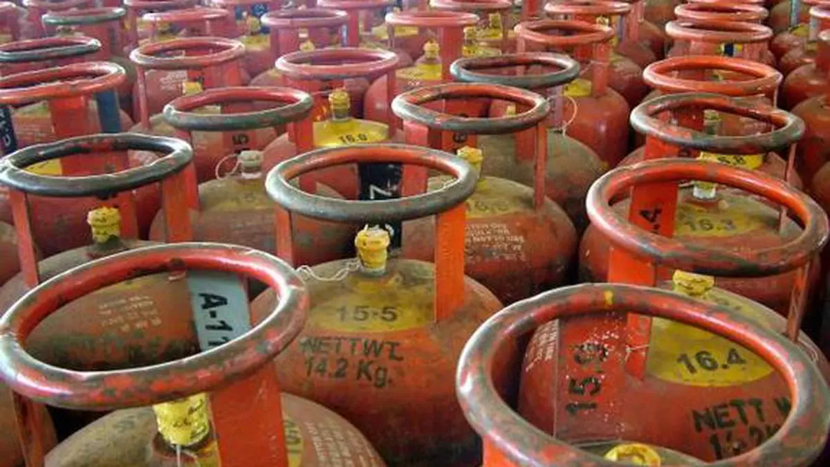 No Lpg Subsidy For Consumers With Taxable Income Of More Than Rs