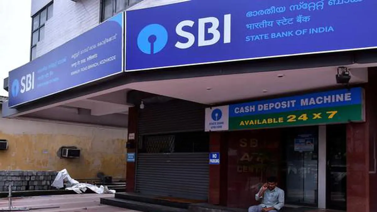 SBI reduces MCLR by 5 basis points - The Hindu BusinessLine