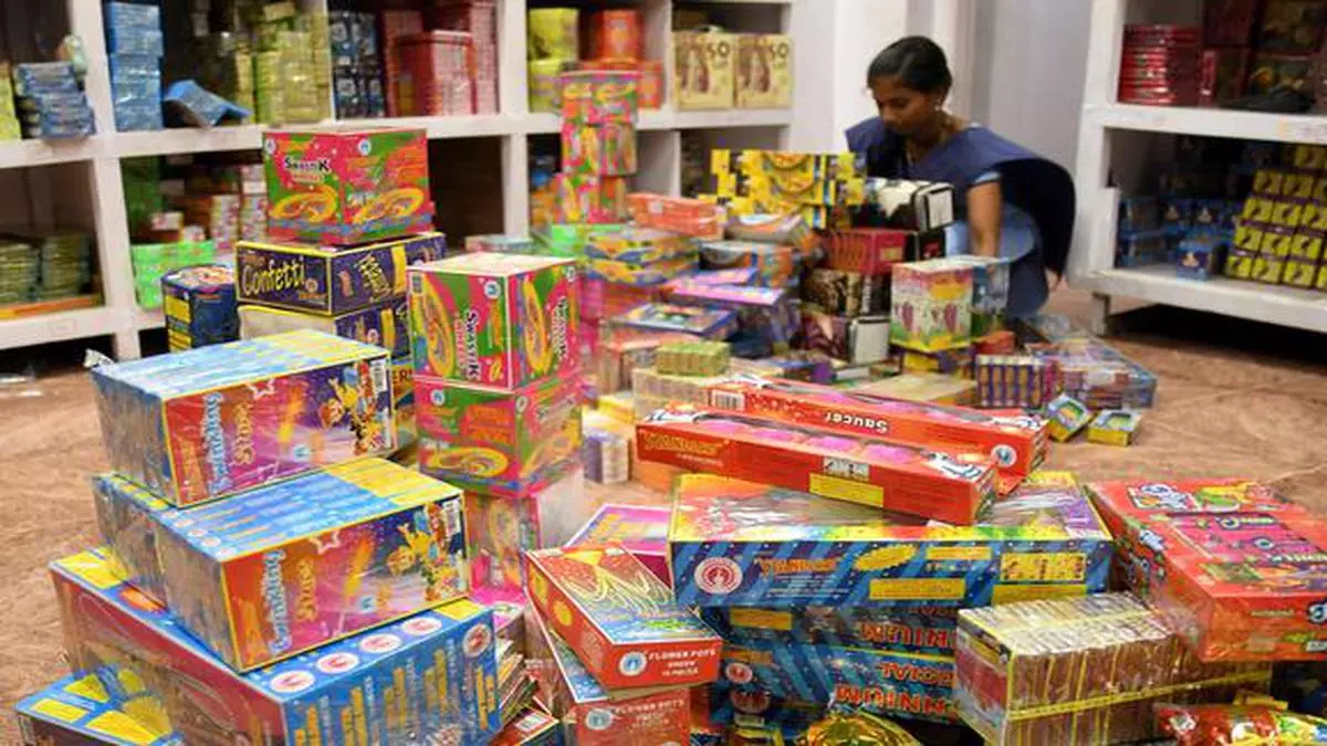 Diwali blues: Supreme Court's green crackers diktat makes Sivakasi see red  - The Hindu BusinessLine