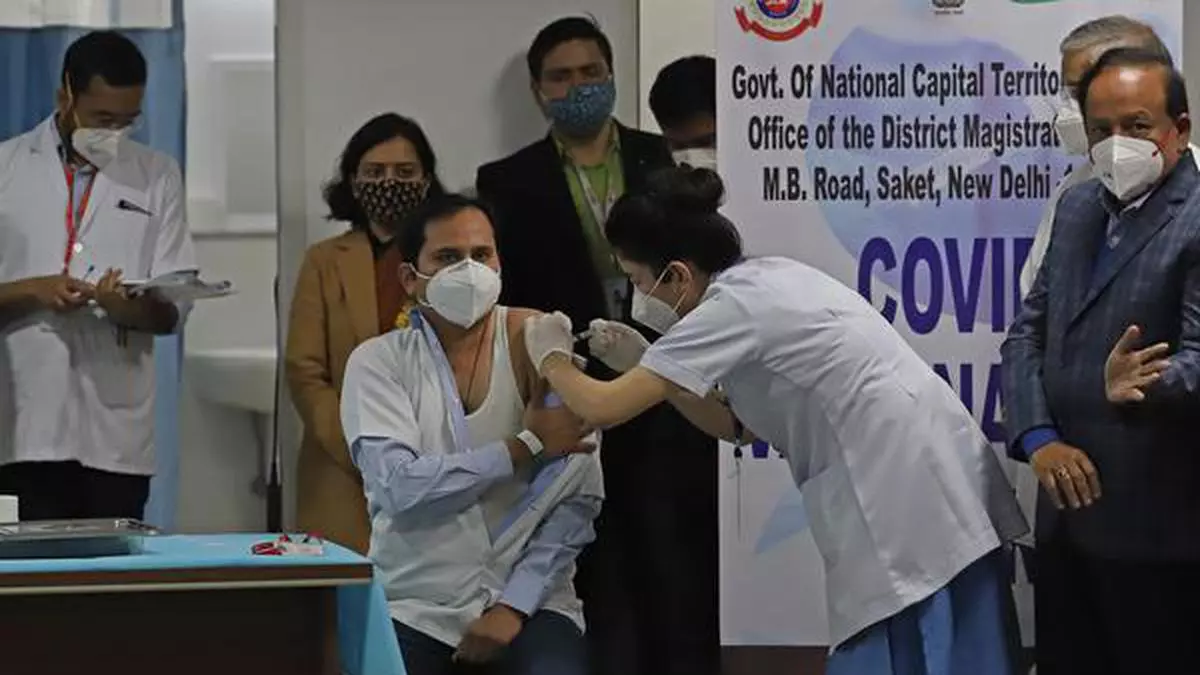 Covid-19 vaccination drive begins in New Delhi - The Hindu BusinessLine